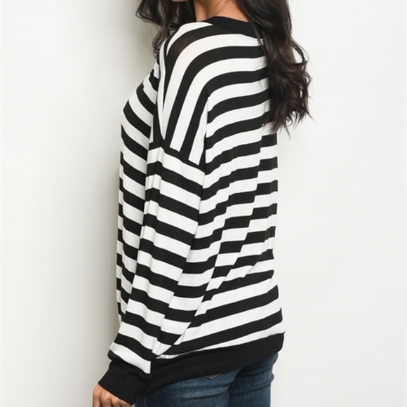Last 1! Black & white striped knit top. - Picture 3 of 3